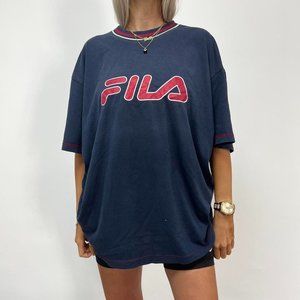 Fila T-Shirt • large cool spell out